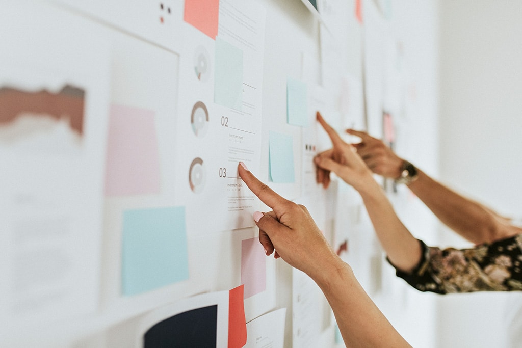 YOUNEA KI Beratung Blogbeitrag Blog Unternehmen Outsourcing Onboarding strukturierte Einarbeitung Bild